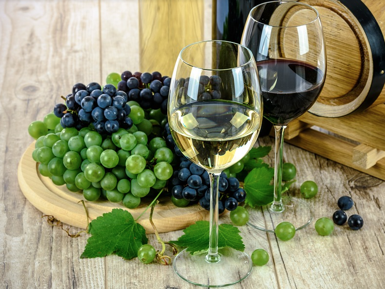 vino bianco e rosso
