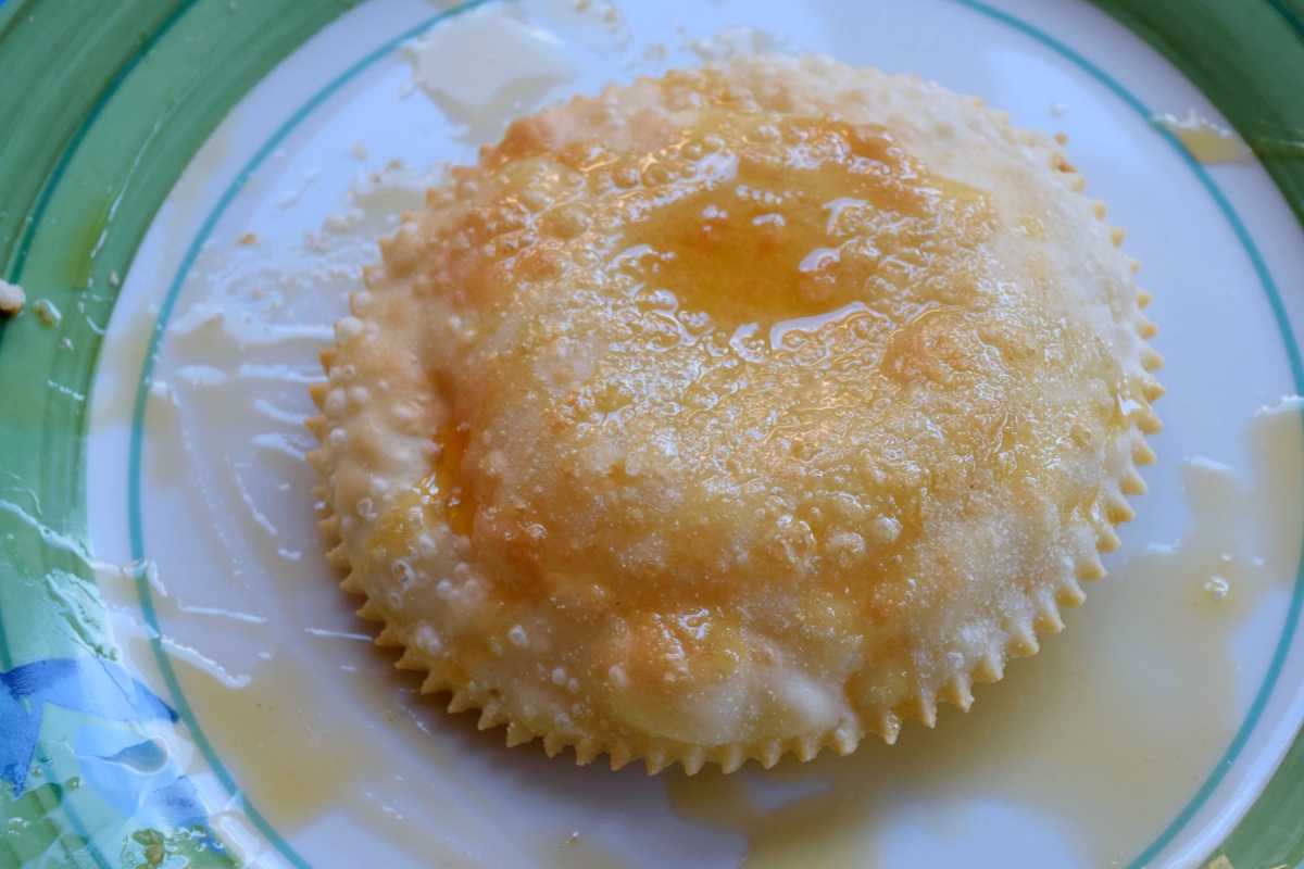 dolci-tipici-sardi-seadas dolci-tipici-sardi-seadas