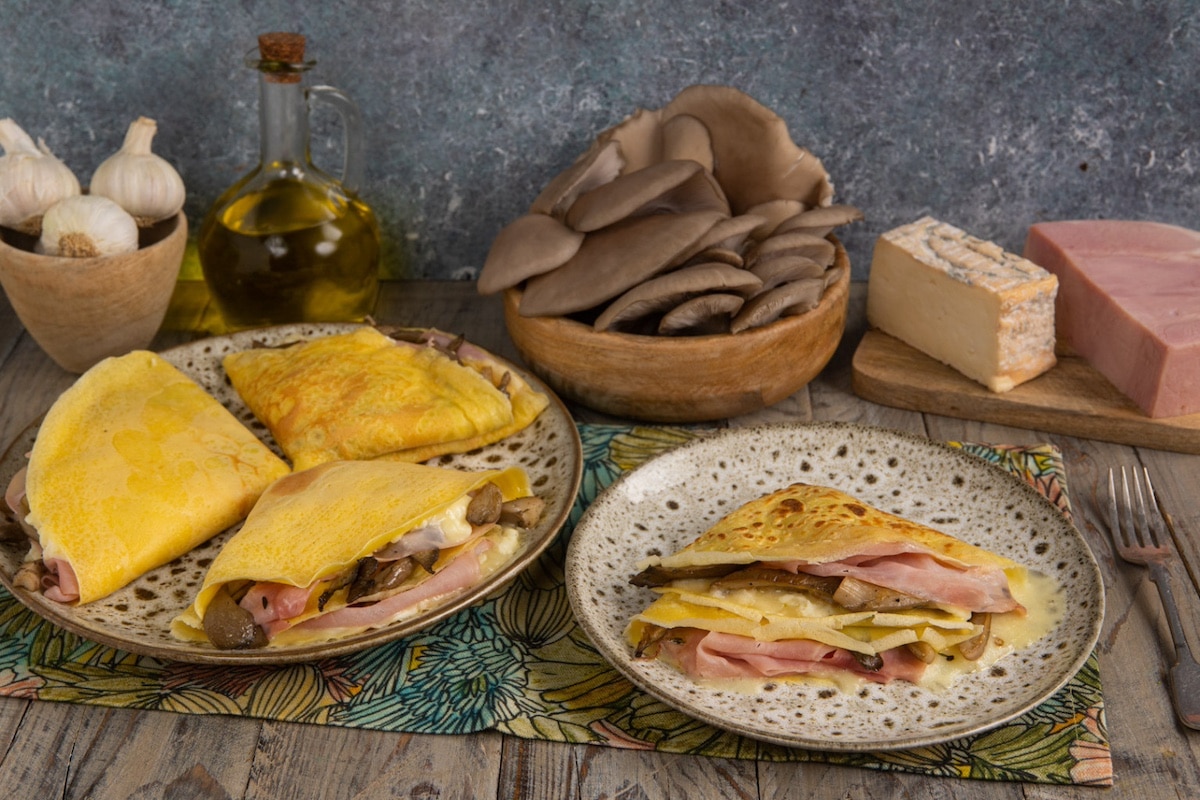 crepes-con-funghi-taleggio-e-prosciutto