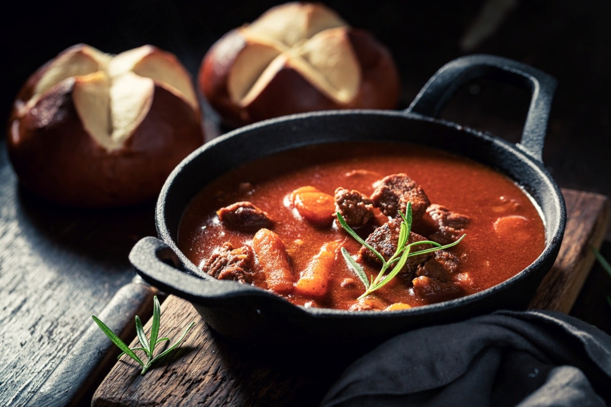 piatti-tipici-trieste-gulash