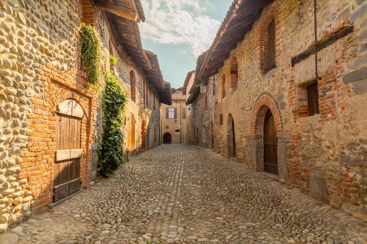 alto-piemonte-Ricetto di Candelo_Biella