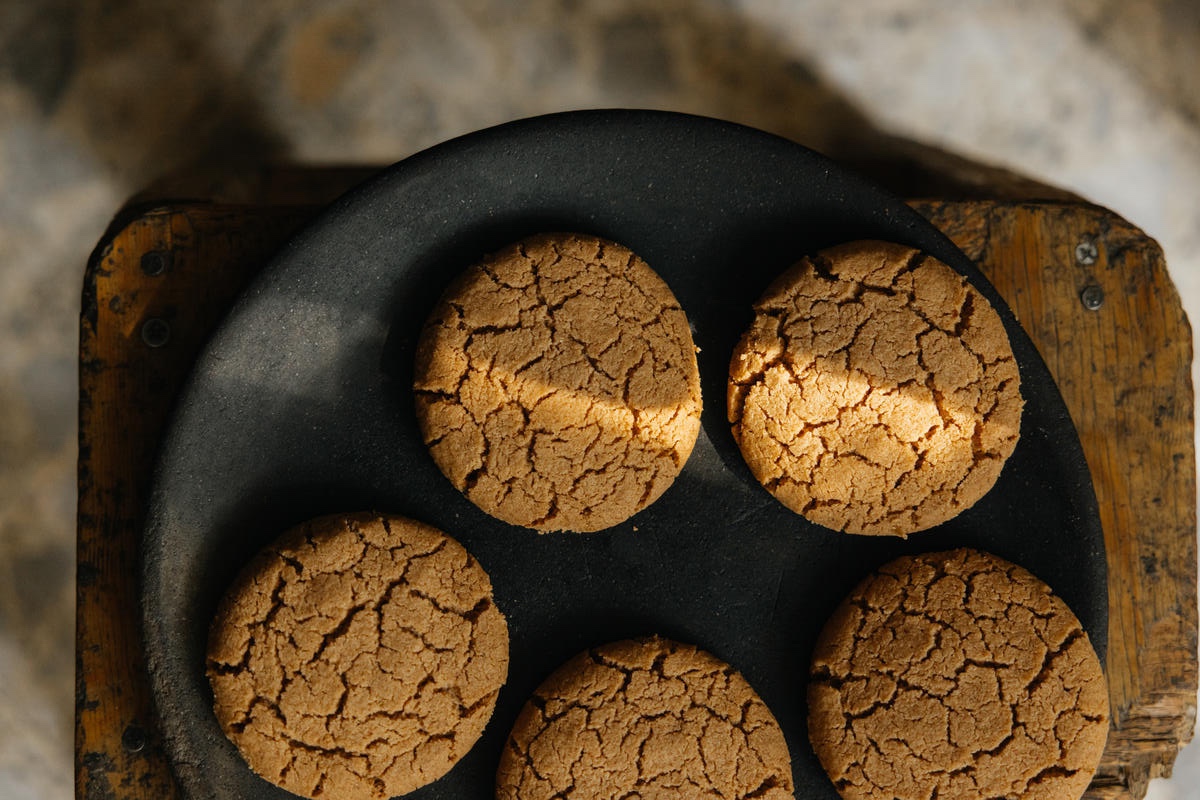 polvorones de pinole por Maureen M. Evans