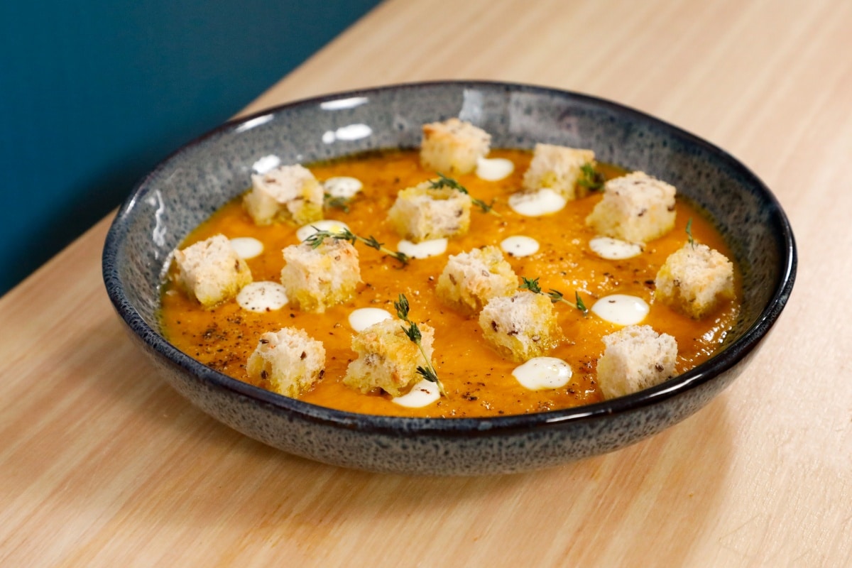 vellutata-di-zucca-lenticchie-curcuma