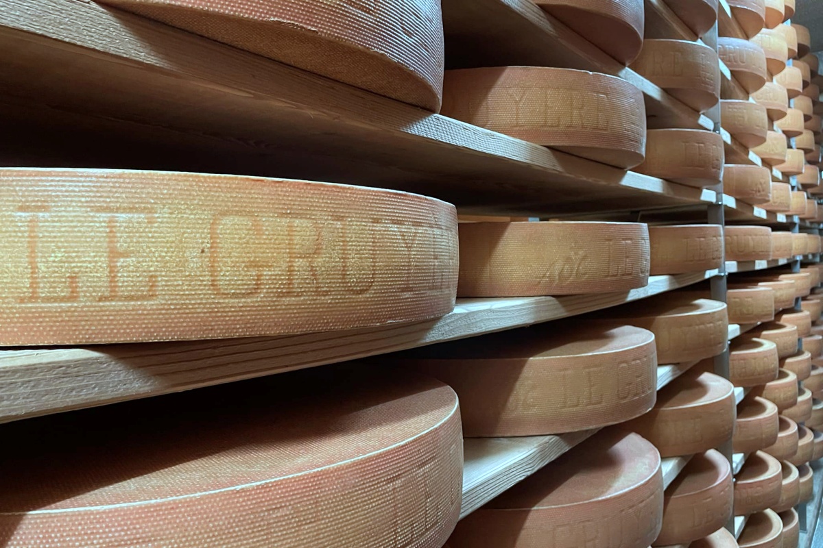 le-gruyere-fromagerie-la-cote-aux-fees le-gruyere-fromagerie-la-cote-aux-fees